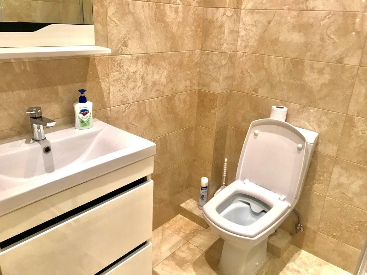 Center Apartment On Albisoara Street Кишинёв Экстерьер фото